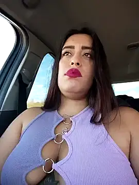 Snapshot of Freyja300 chatting on 10-22-25, 12:38 Freyja300 online show from 10-22-25, 12:38