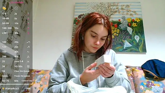 Sophie Bell online show from 02-15-25, 07:28