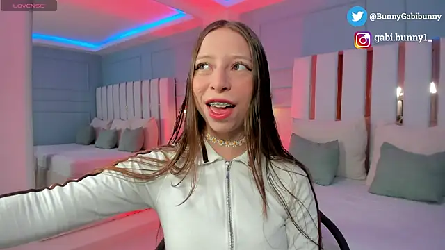 Snapshot of gabi_bunny chatting on 02-12-26, 03:29 gabi bunny online show from 02-12-26, 03:29