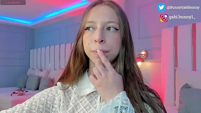 Snapshot of gabi_bunny chatting on 02-16-26, 05:31 gabi bunny online show from 02-16-26, 05:31