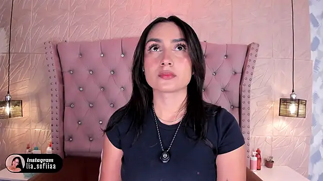 Snapshot of lia_sofiia chatting on 04-05-26, 08:33 lia sofiia online show from 04-05-26, 08:33
