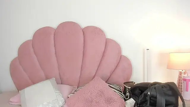 Nicole Paradise online show from 07-08-26, 12:53