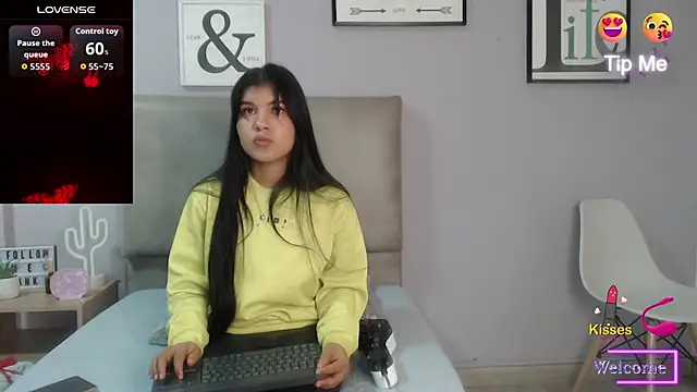 SophiaMeyerst online show from 05-04-26, 01:07