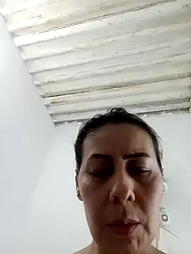 Snapshot of Mia-funny20 chatting on 12-25-24, 12:27 Mia-funny20 online show from 12-25-24, 12:27