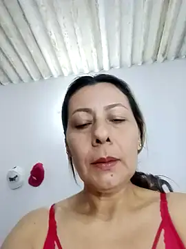 Snapshot of Mia-funny20 chatting on 01-04-25, 02:14 Mia-funny20 online show from 01-04-25, 02:14