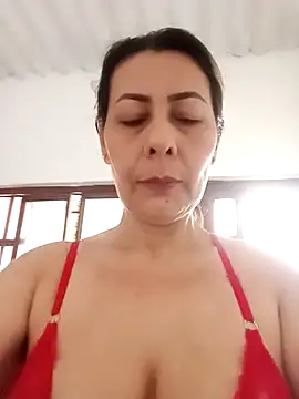 Snapshot of Mia-funny20 chatting on 01-26-25, 01:15 Mia-funny20 online show from 01-26-25, 01:15
