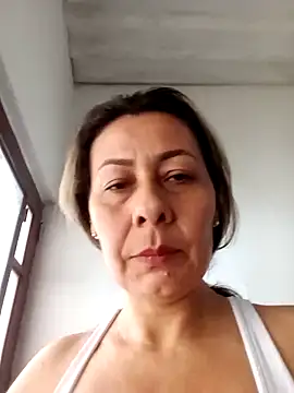 Snapshot of Mia-funny20 chatting on 02-13-25, 01:59 Mia-funny20 online show from 02-13-25, 01:59