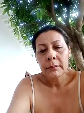 Snapshot of Mia-funny20 chatting on 02-26-25, 08:44 Mia-funny20 online show from 02-26-25, 08:44
