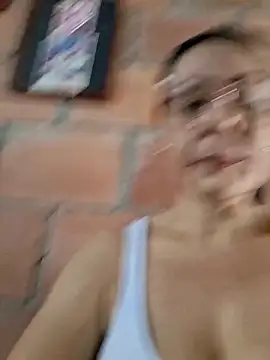 Mia-funny20 online show from 11-14-25, 08:29