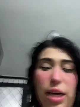 emma  cute   online show from 12-21-25, 11:39