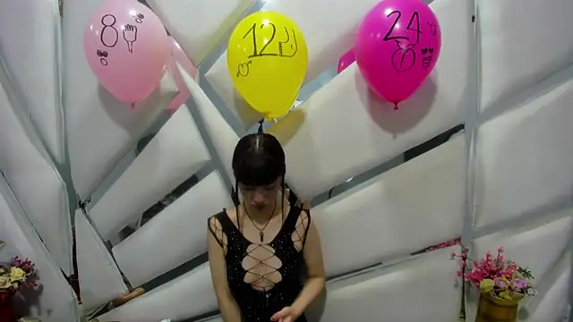 Aurora 18 online show from 12-28-24, 02:21