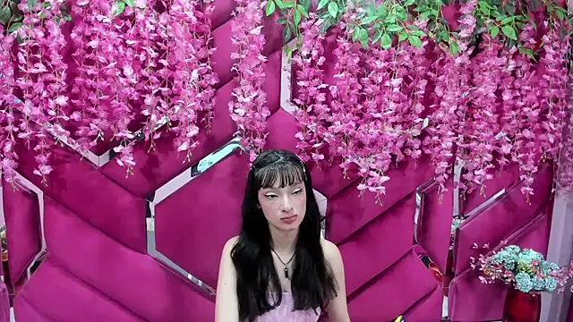 Aurora 18 online show from 02-12-25, 09:11