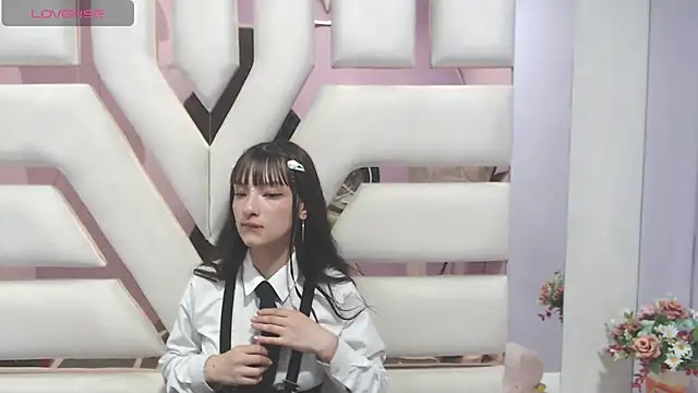 Aurora 18 online show from 02-27-25, 12:21