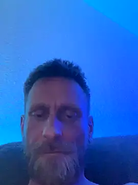 Bro4bro0040 online show from 11-11-25, 03:28