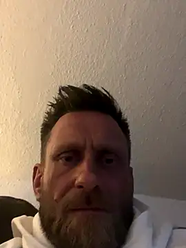 Bro4bro0040 online show from 11-12-25, 01:39