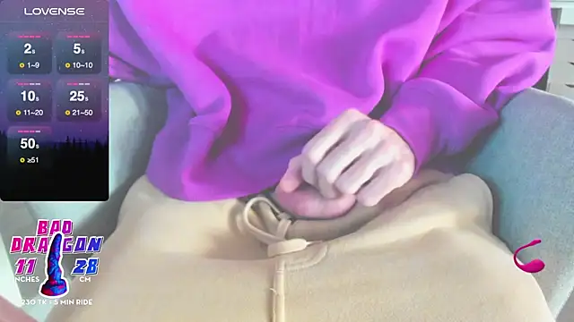 Snapshot of sexy_in_the_dark chatting on 02-04-25, 01:59 sexy in the dark online show from 02-04-25, 01:59