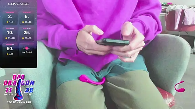 Snapshot of sexy_in_the_dark chatting on 03-02-25, 08:05 sexy in the dark online show from 03-02-25, 08:05