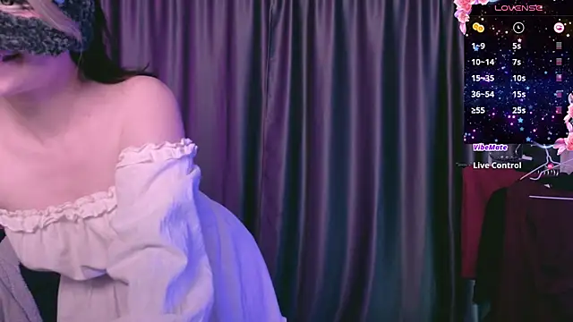 Snapshot of Molly_Sunshine chatting on 03-26-26, 08:36 Molly Sunshine online show from 03-26-26, 08:36