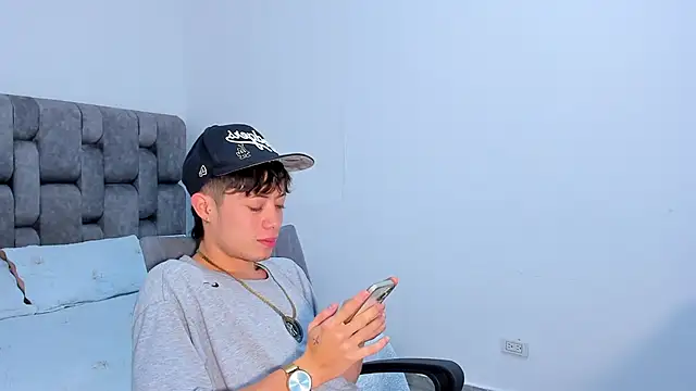 Snapshot of MarcusCollinss_ chatting on 12-05-24, 12:11 MarcusCollinss online show from 12-05-24, 12:11