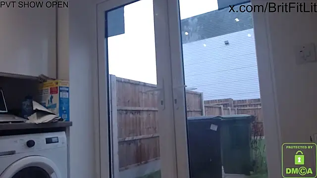 Snapshot of BritishHappyEnding chatting on 01-01-25, 12:22 BritishHappyEnding online show from 01-01-25, 12:22