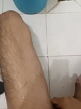 Snapshot of Sweety_2144 chatting on 02-13-26, 03:35 Sweety 2144 online show from 02-13-26, 03:35