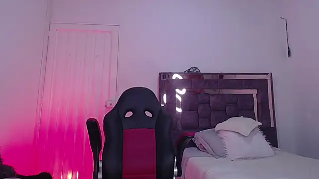 alejandrafitt online show from 09-11-25, 01:49