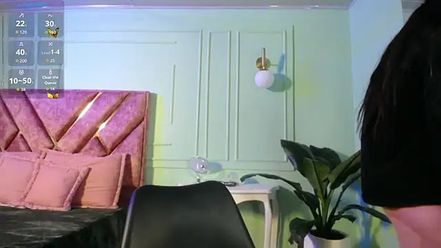 Layna cold online show from 11-21-25, 12:37