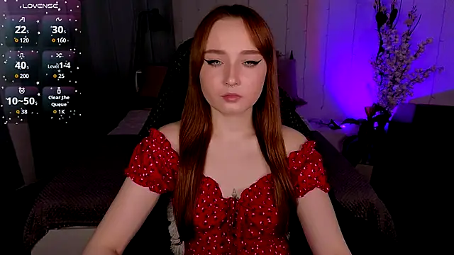 Emma Chery online show from 11-30-25, 01:37