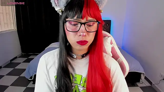 Snapshot of paula_kawaiifu_ chatting on 01-16-25, 05:23 paula kawaiifu online show from 01-16-25, 05:23