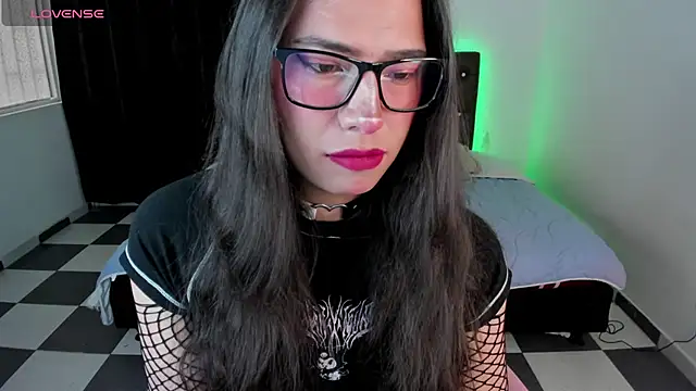 Snapshot of paula_kawaiifu_ chatting on 01-19-25, 06:21 paula kawaiifu online show from 01-19-25, 06:21