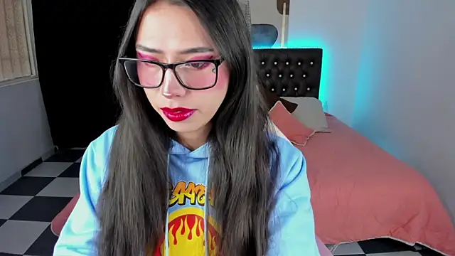 Snapshot of paula_kawaiifu_ chatting on 02-25-25, 02:00 paula kawaiifu online show from 02-25-25, 02:00