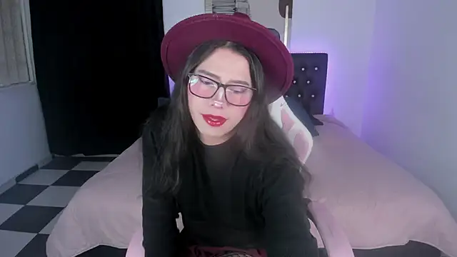 Snapshot of paula_kawaiifu_ chatting on 03-17-25, 02:01 paula kawaiifu online show from 03-17-25, 02:01