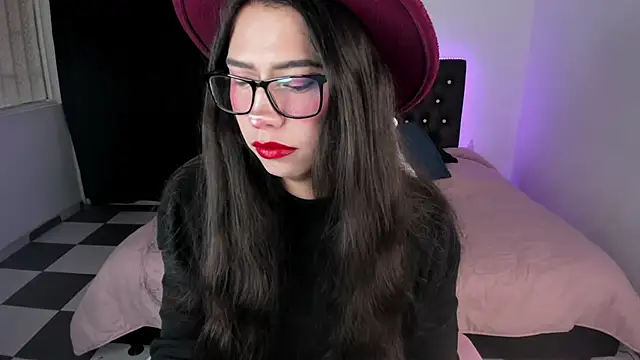Snapshot of paula_kawaiifu_ chatting on 03-17-25, 05:05 paula kawaiifu online show from 03-17-25, 05:05