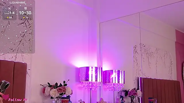 PinkySparks online show from 12-18-25, 07:42