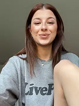 Mia-Minou online show from 04-06-26, 07:31