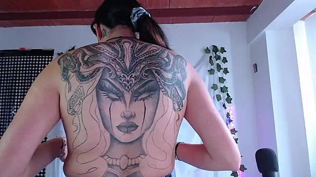 Snapshot of sophie_north chatting on 09-24-25, 03:37 sophie north online show from 09-24-25, 03:37