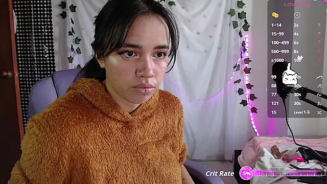 Snapshot of sophie_north chatting on 10-02-25, 06:48 sophie north online show from 10-02-25, 06:48