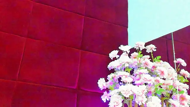 Alexxa online show from 10-28-25, 06:43