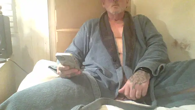 oldenglishguy online show from 10-13-25, 07:58