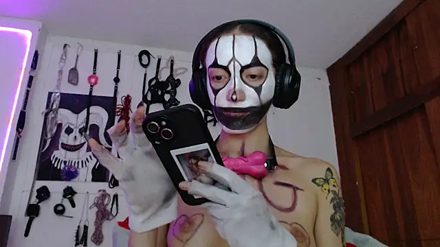 Eloise-brown online show from 01-04-25, 11:59