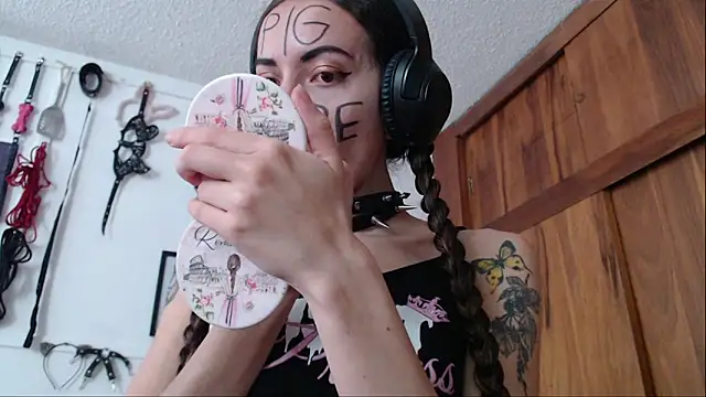 Eloise-brown online show from 01-20-25, 09:32