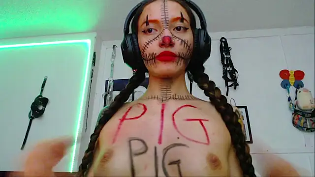 Eloise-brown online show from 01-22-25, 11:43