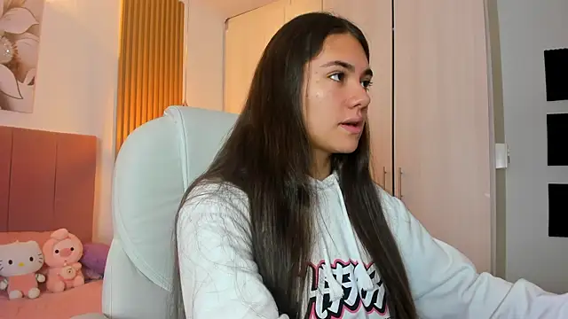 Snapshot of mia_nevaeh chatting on 01-07-25, 08:21 mia nevaeh online show from 01-07-25, 08:21