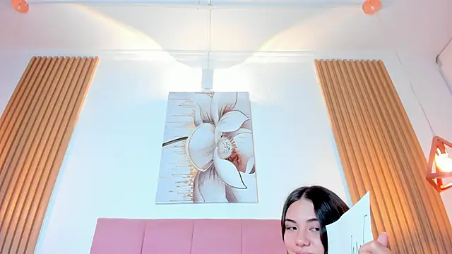 Snapshot of mia_nevaeh chatting on 02-05-25, 12:10 mia nevaeh online show from 02-05-25, 12:10