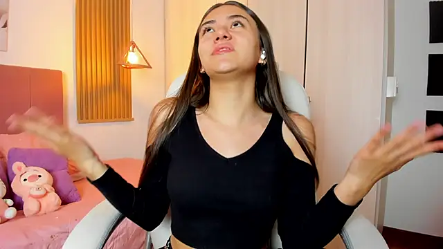 Snapshot of mia_nevaeh chatting on 02-06-25, 09:17 mia nevaeh online show from 02-06-25, 09:17