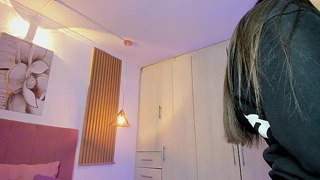 Snapshot of mia_nevaeh chatting on 09-09-25, 08:19 mia nevaeh online show from 09-09-25, 08:19