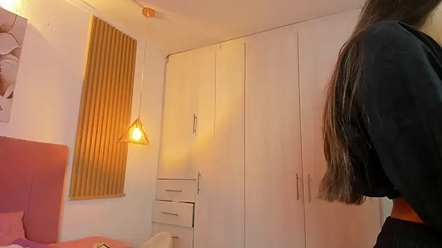 Snapshot of mia_nevaeh chatting on 09-13-25, 09:14 mia nevaeh online show from 09-13-25, 09:14