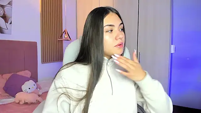 Snapshot of mia_nevaeh chatting on 10-23-25, 08:18 mia nevaeh online show from 10-23-25, 08:18