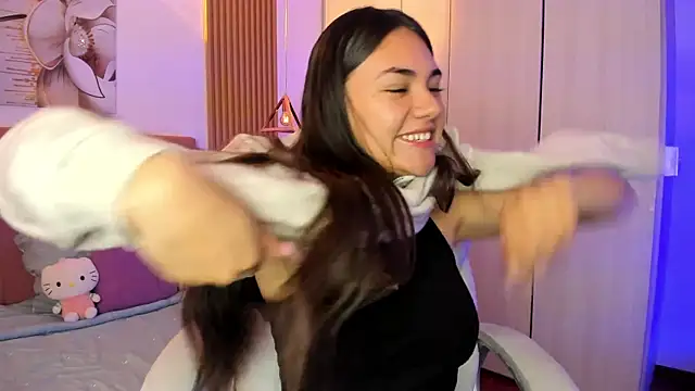 Snapshot of mia_nevaeh chatting on 10-24-25, 09:55 mia nevaeh online show from 10-24-25, 09:55