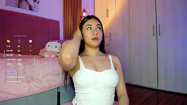 Snapshot of mia_nevaeh chatting on 01-10-26, 08:32 mia nevaeh online show from 01-10-26, 08:32